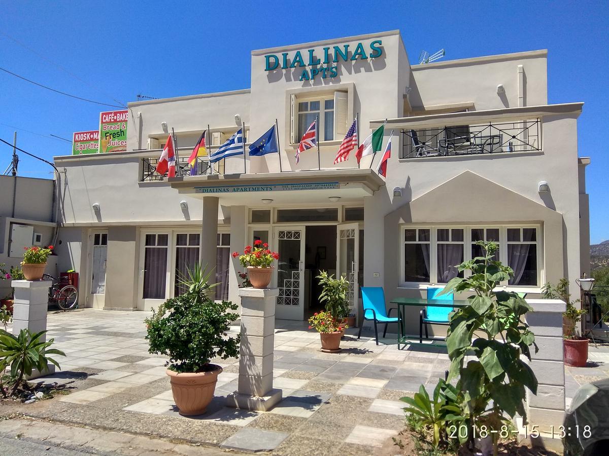 Dialinas Apartments Istro Exterior photo